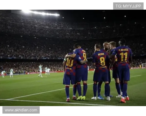 加亚左路攻防技术解析：传中精准与位置感出色