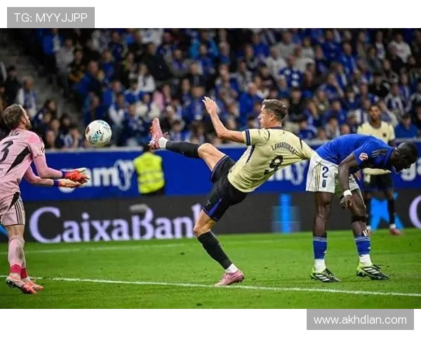 本泽马 vs 莱万：射术技术细节深度解析