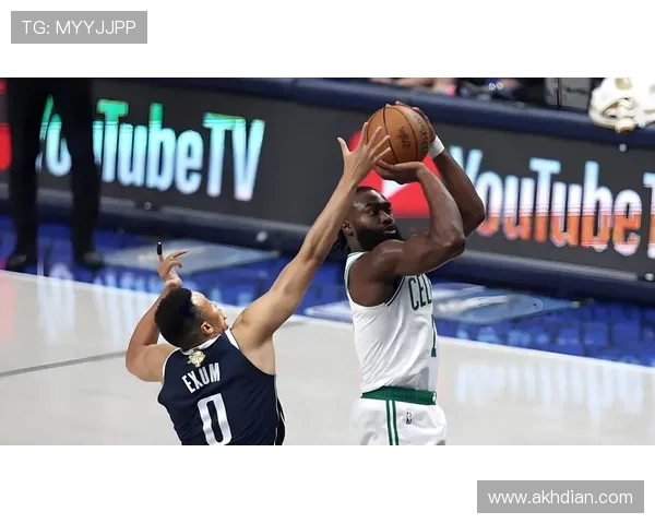 杰伦·布朗突破能力提升拉开防线，助凯尔特人进攻更具威胁